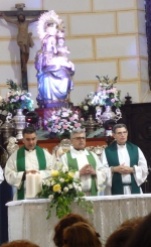 Padre Rafael López junto al Vicario Eduardo Resa